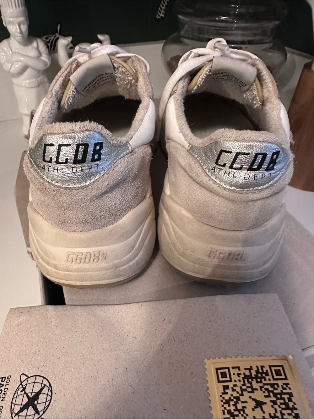 Golden Goose White / Silver Seed Pearl Box Label